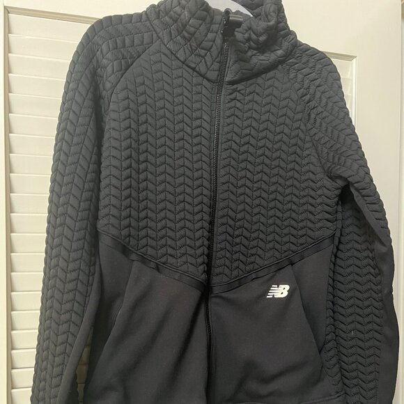 New Balance Heatloft Black Athletic Jacket Size Small NWOT - Picture 1 of 4